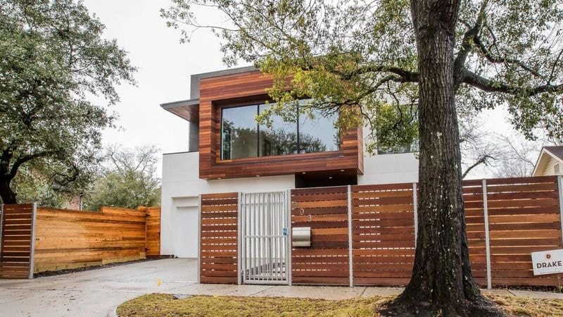 Cedar wood privacy fence installation Houston