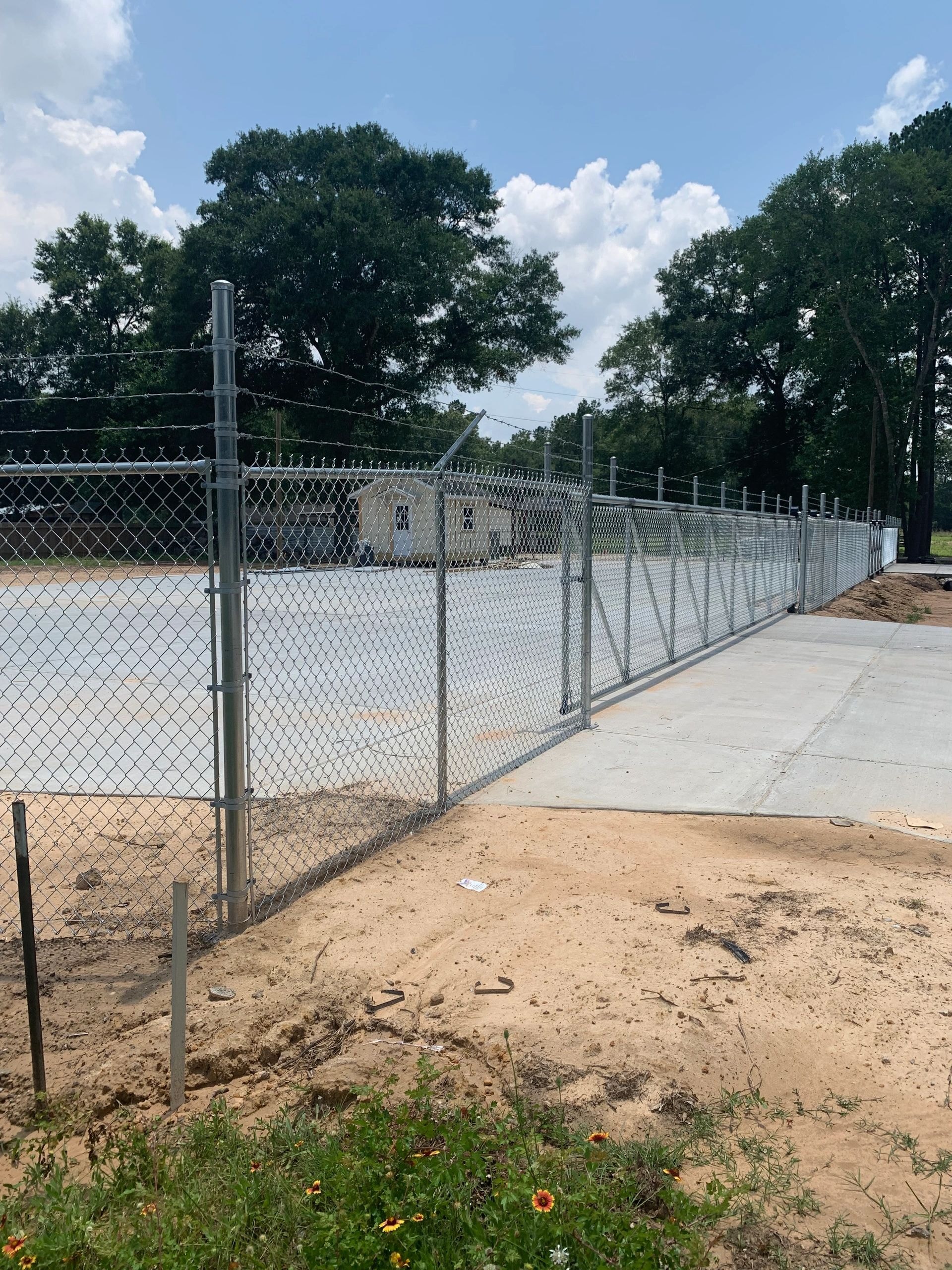Chain link fence installation commercial